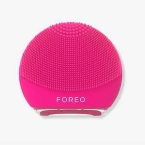 FOREO Vibrant Pink Cleansing Device